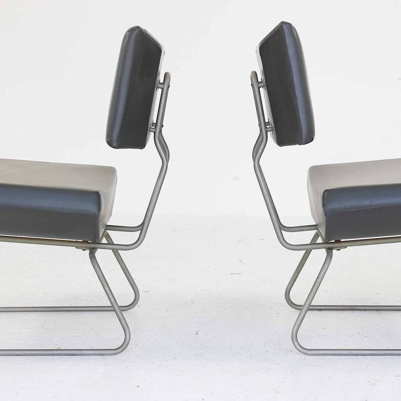 Pair of armchairs by George Coslin for 3V, 1950s 11