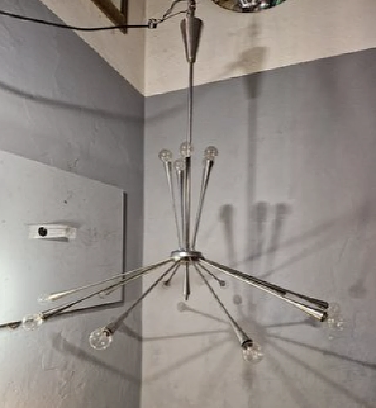 Lampadario Sputnik in ottone di Oscar Torlasco, anni '60 2