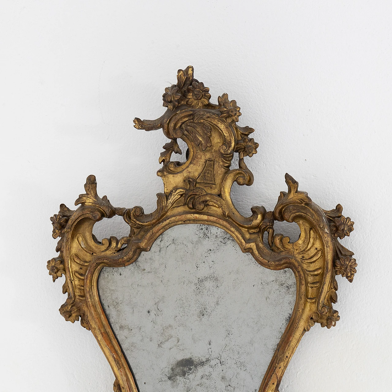 Pair of gilded wood mirrors with lights, 18th century 5