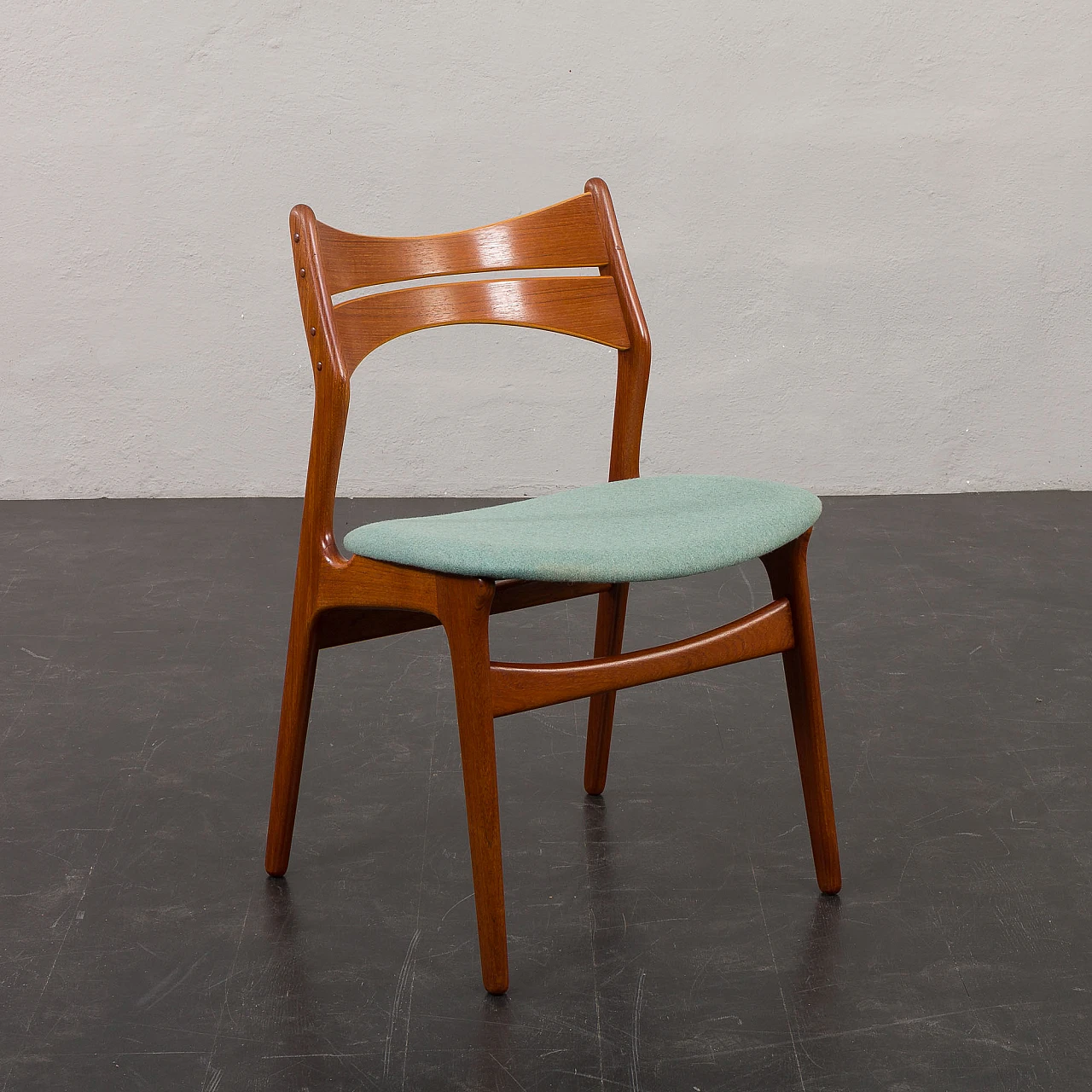 8 Chairs 310 by E. Buch for Christian Christensen Møbelfabrik, 1960s 11