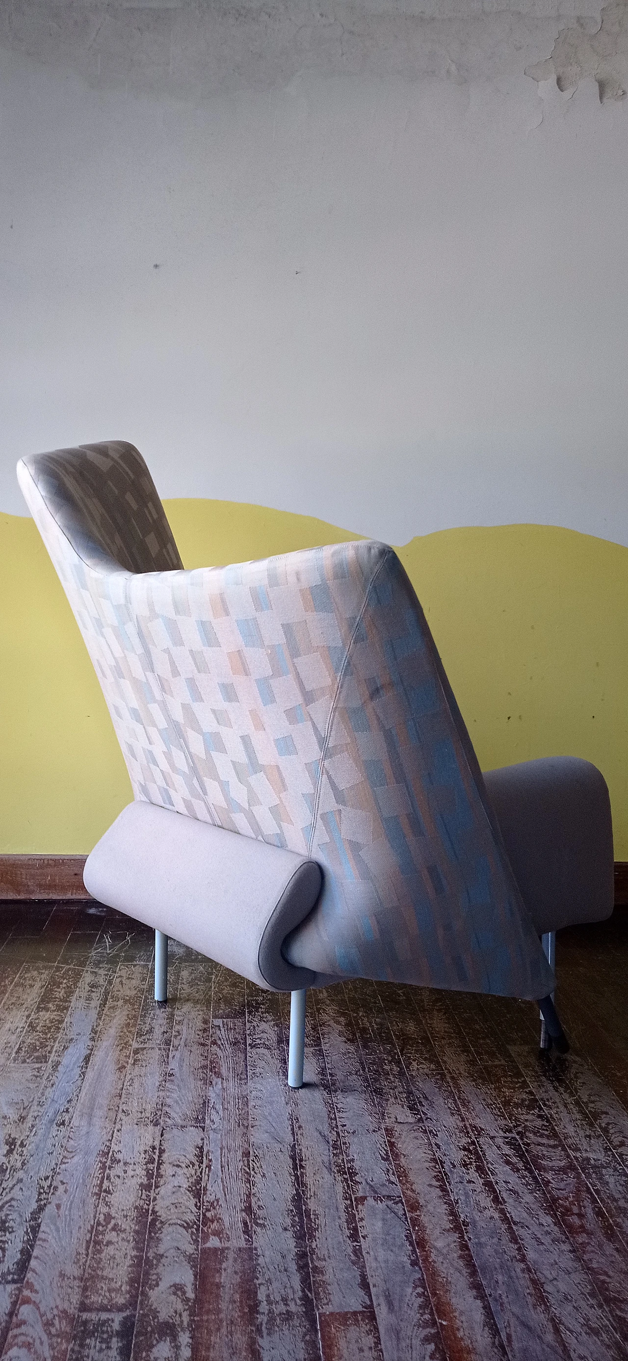 Torsi armchair in geometric fabric by Paolo Deganello for Cassina 113