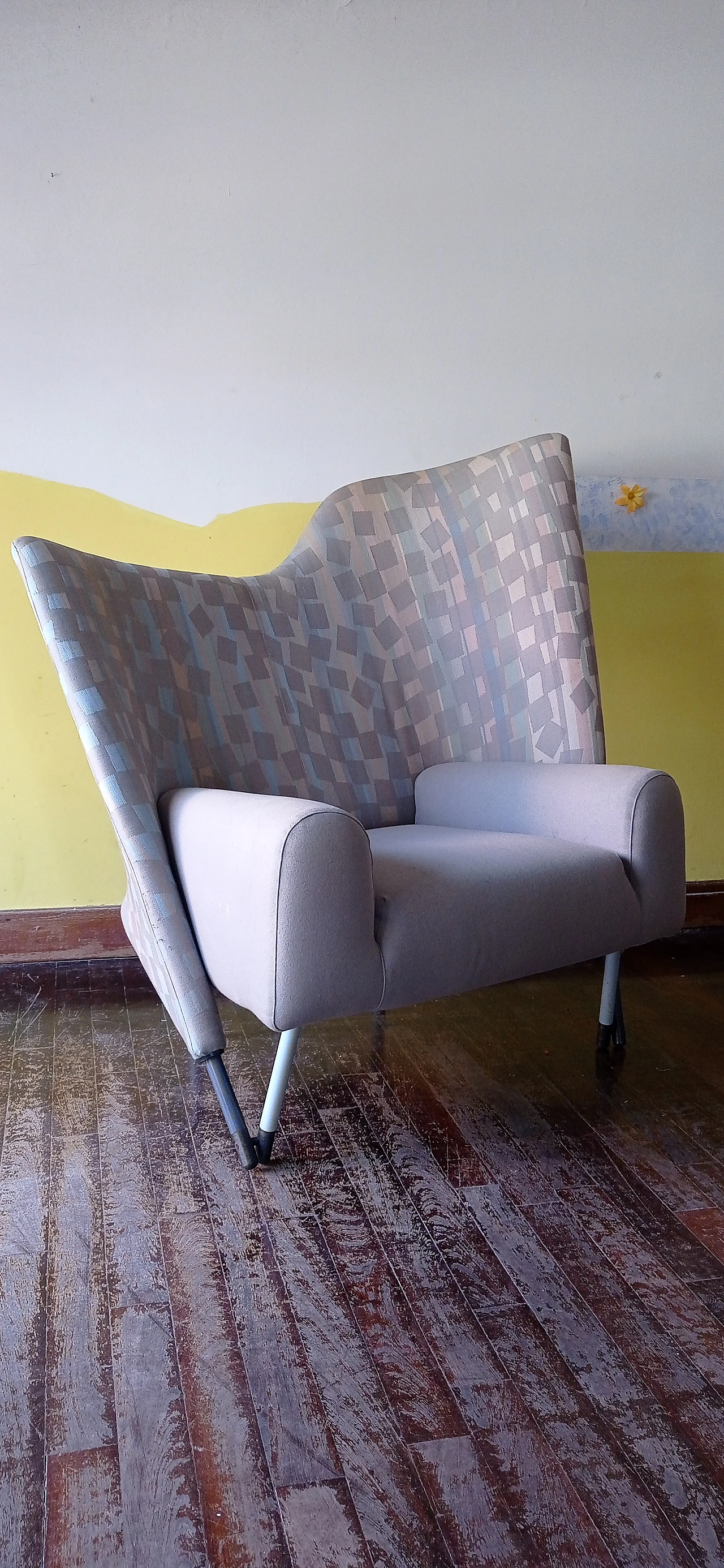 Torsi armchair in geometric fabric by Paolo Deganello for Cassina 151