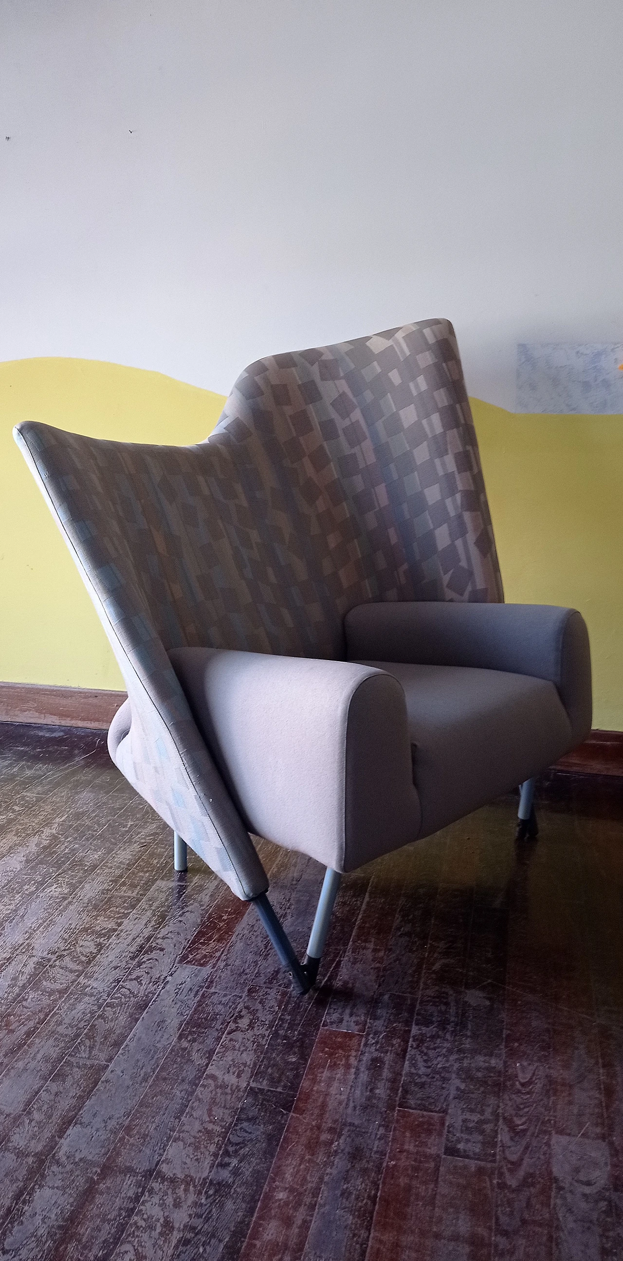 Torsi armchair in geometric fabric by Paolo Deganello for Cassina 194