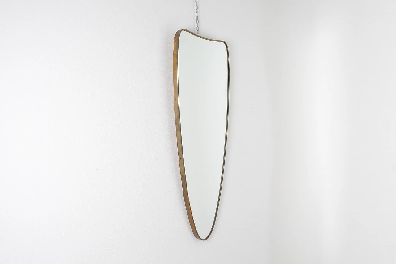 Shield-shaped wall mirror with brass frame in G. Ponti style, 1950s 3