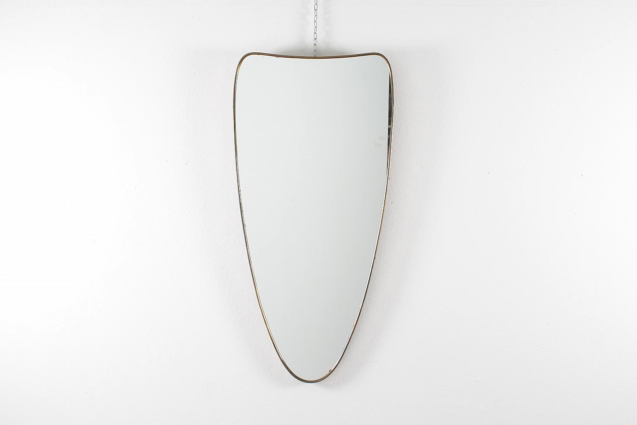Shield-shaped wall mirror with brass frame in G. Ponti style, 1950s 5