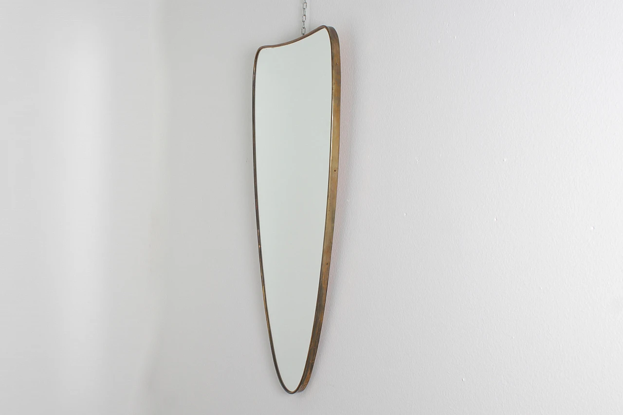 Shield-shaped wall mirror with brass frame in G. Ponti style, 1950s 6