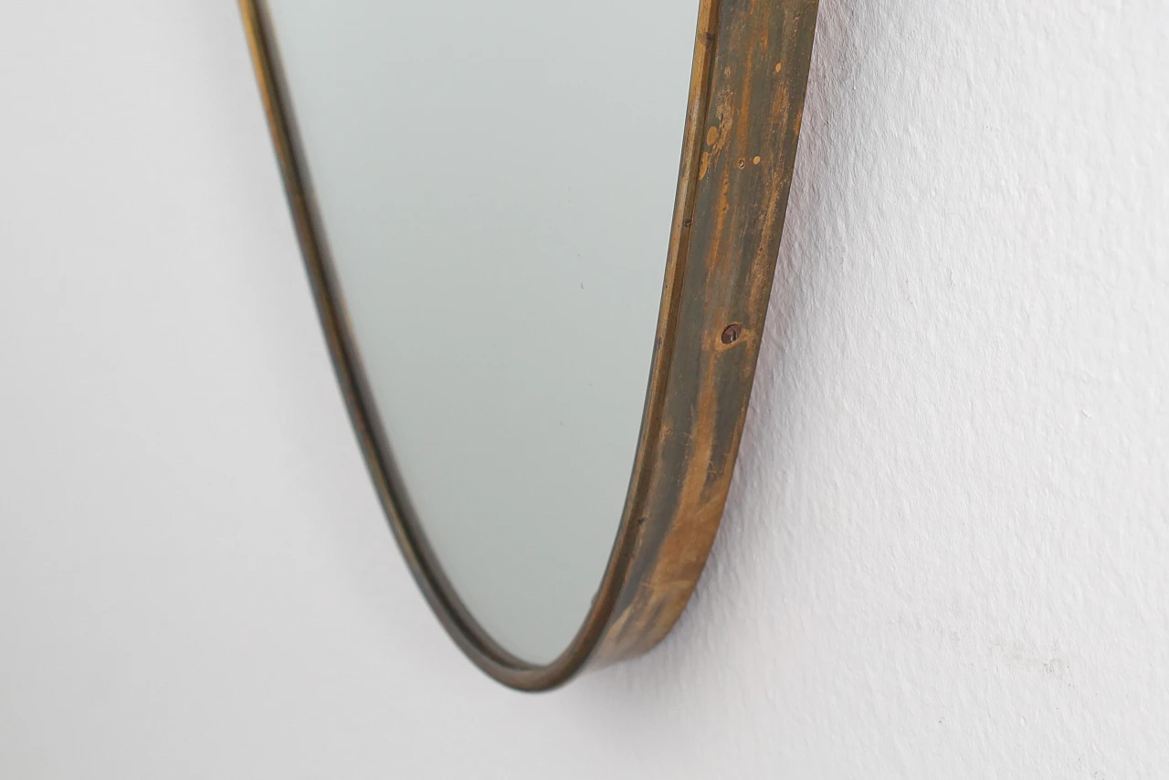 Shield-shaped wall mirror with brass frame in G. Ponti style, 1950s 10