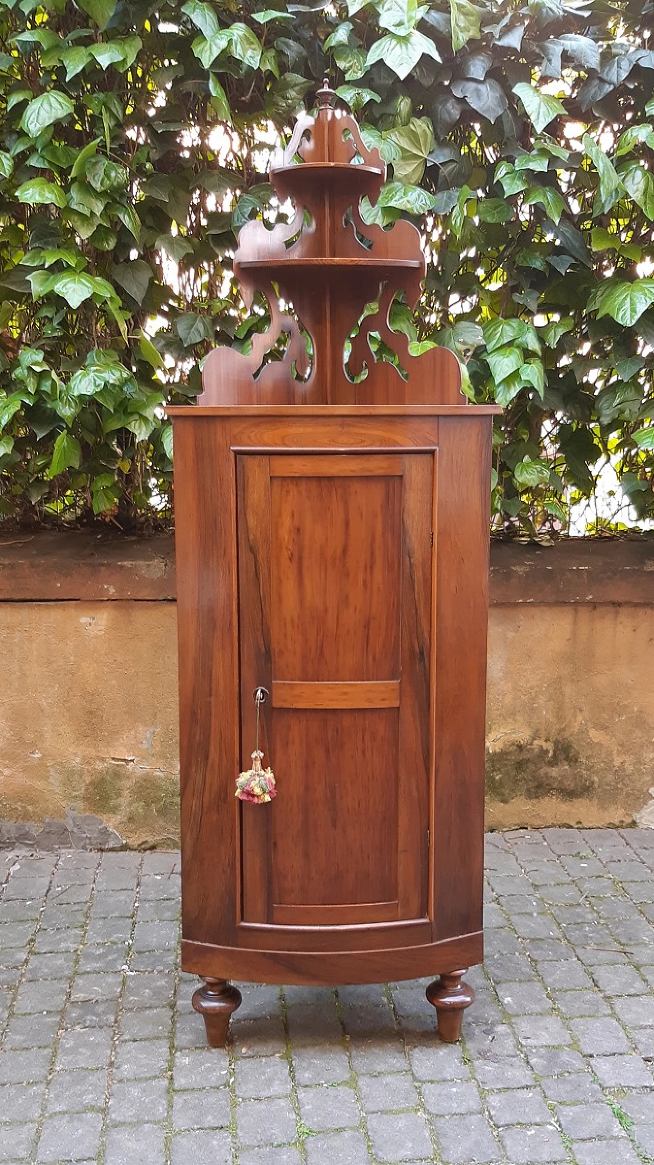 Emilian rounded walnut and cherry wood corner cabinet, 19th century 1