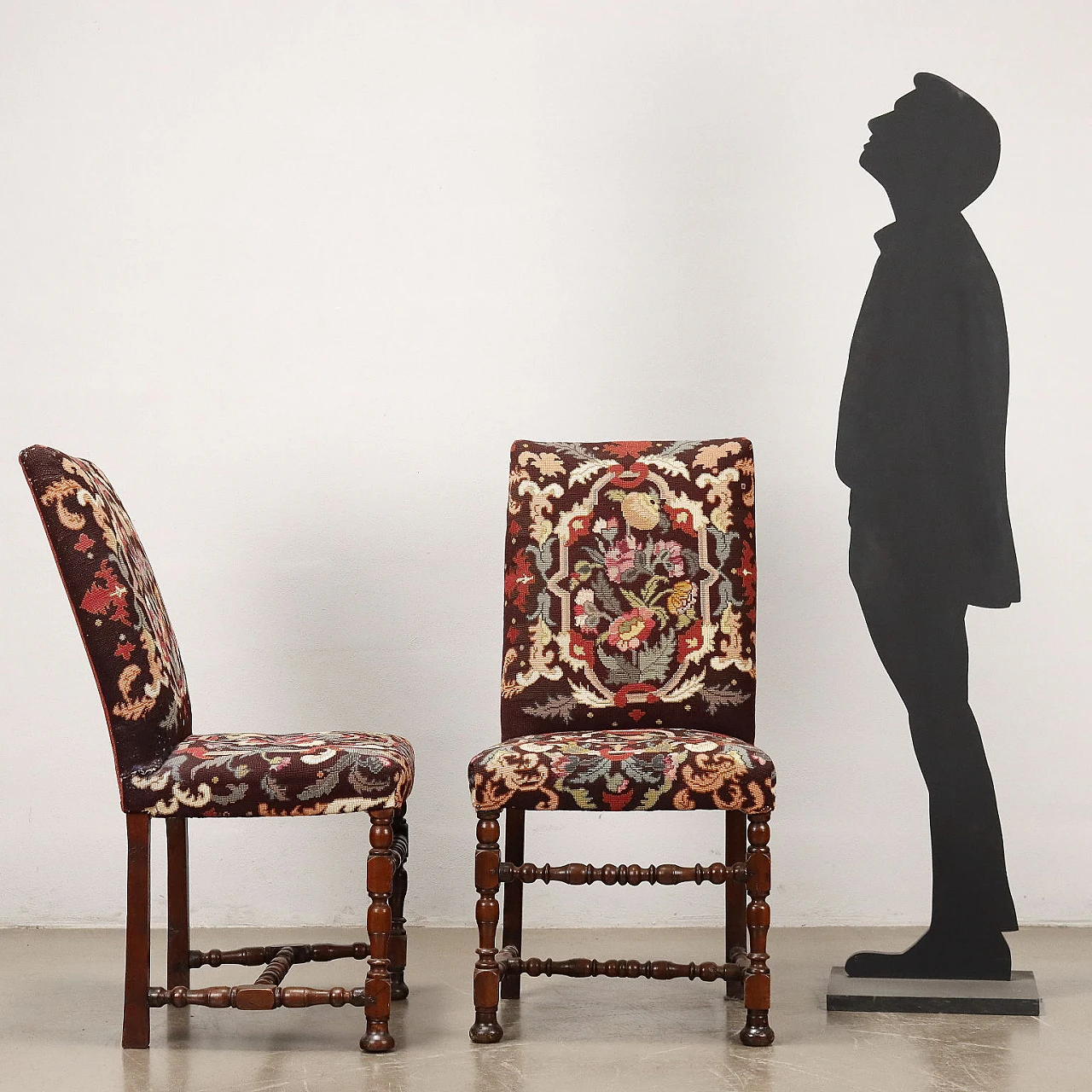 Pair of walnut spool chairs lined with floral fabric, 18th century 2