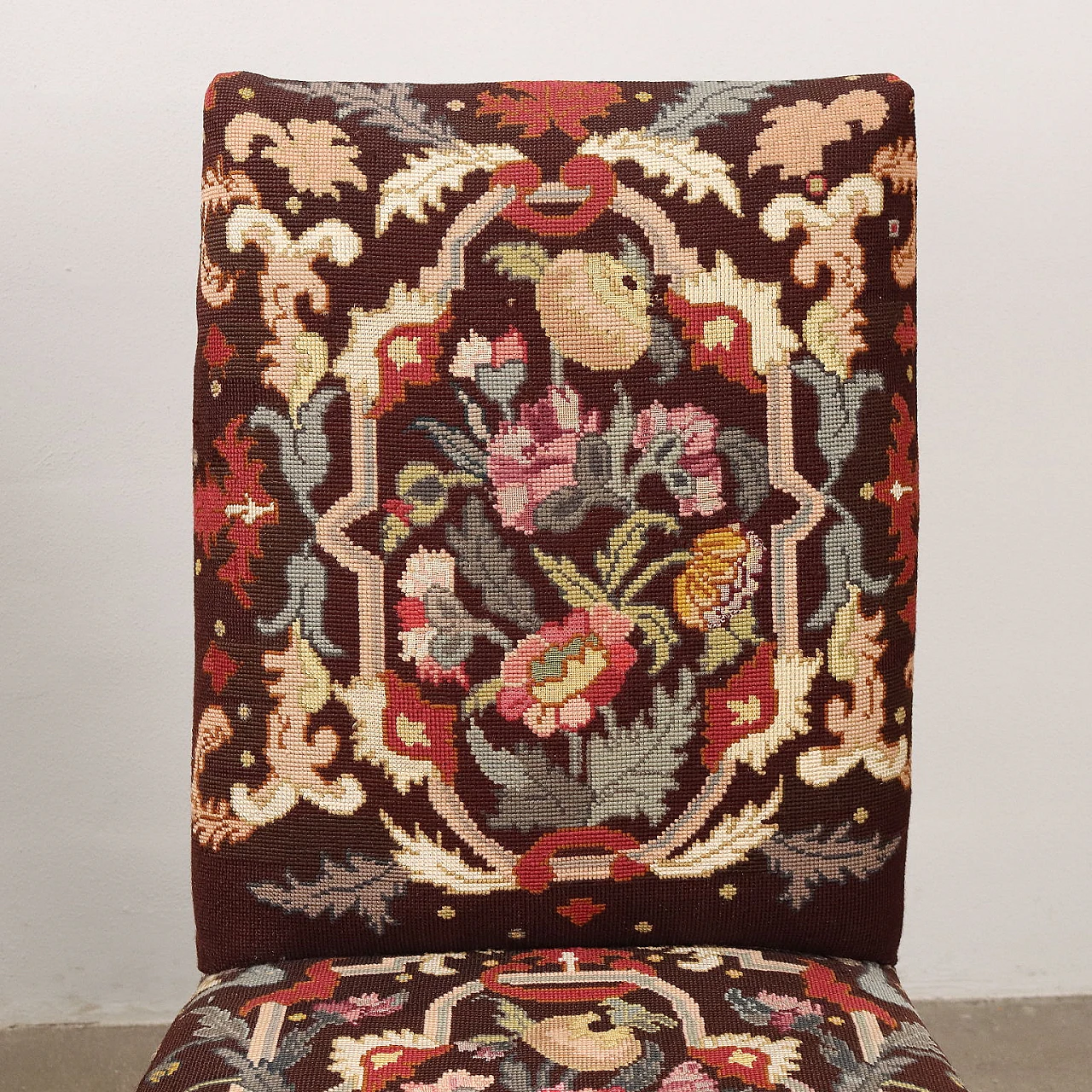 Pair of walnut spool chairs lined with floral fabric, 18th century 4