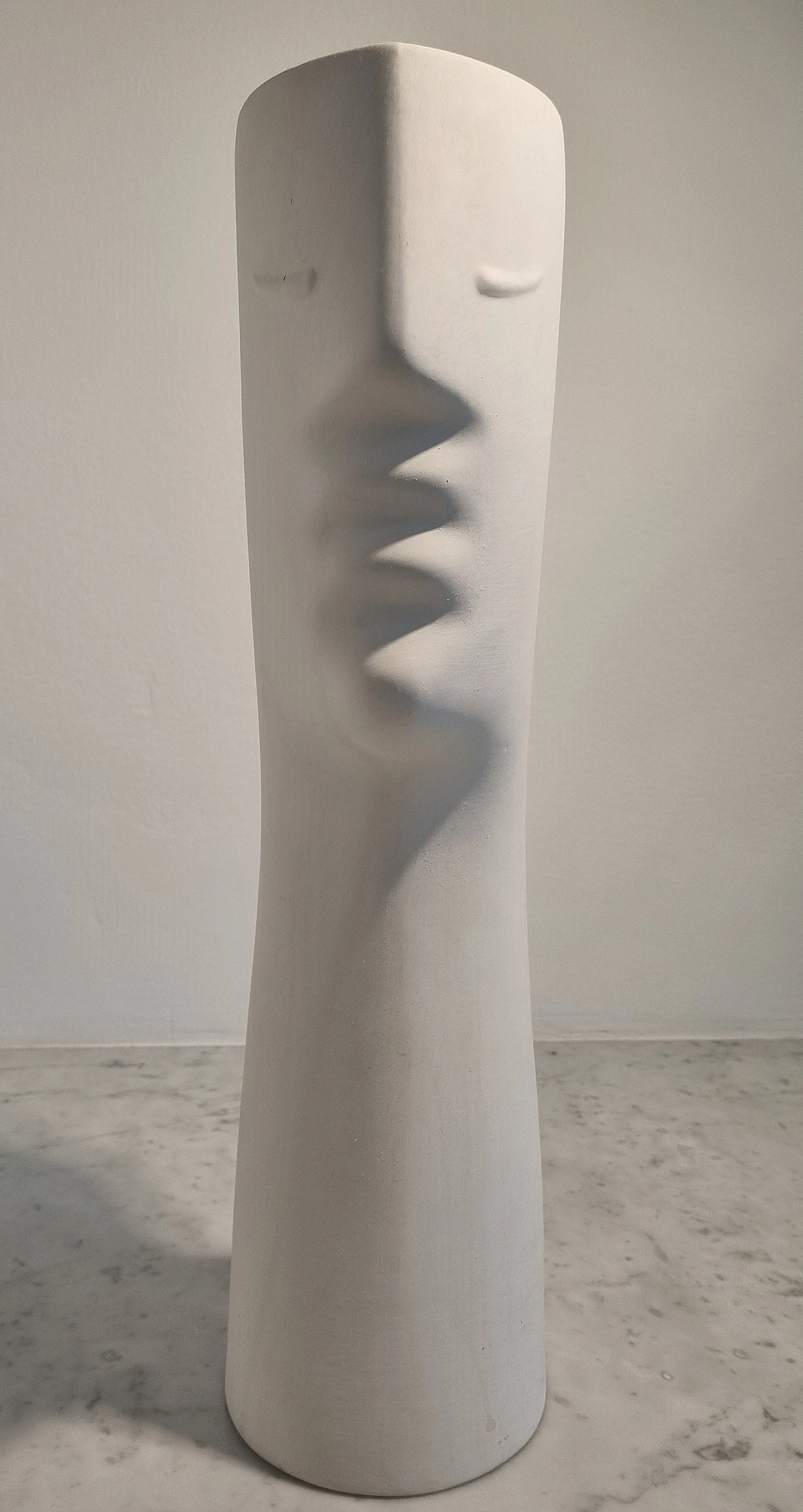 Double presence vase attributed to Pozzi Ambrogio, 2000s 3