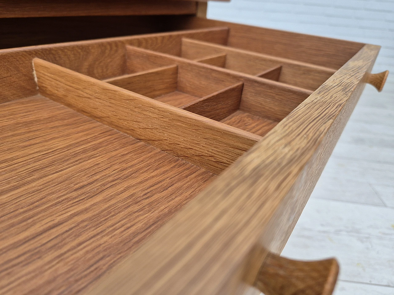 Danish sewing chest of drawers in solid oak and rattan, 1970s 9