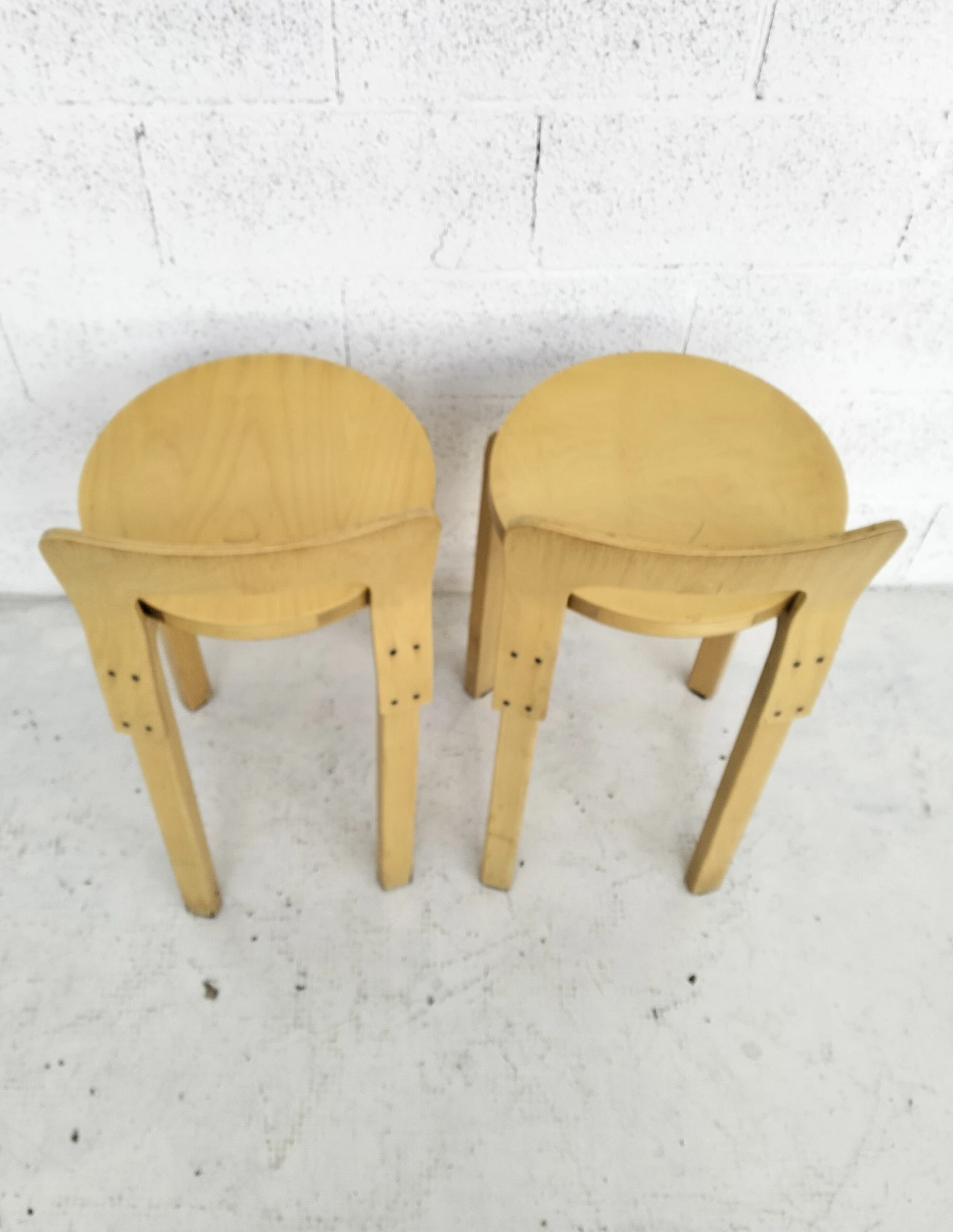 Pair of K65 stools by Alvar Aalto for Artek, 1960s 12