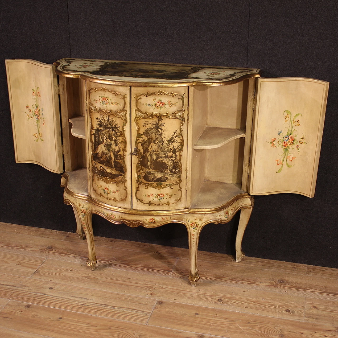 Venetian wooden sideboard in Rococo style, 1960s 5