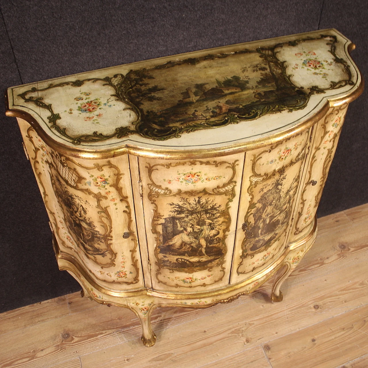 Venetian wooden sideboard in Rococo style, 1960s 6