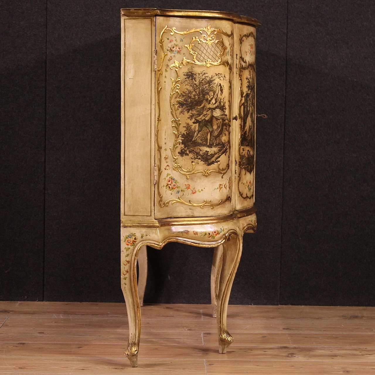 Venetian wooden sideboard in Rococo style, 1960s 8