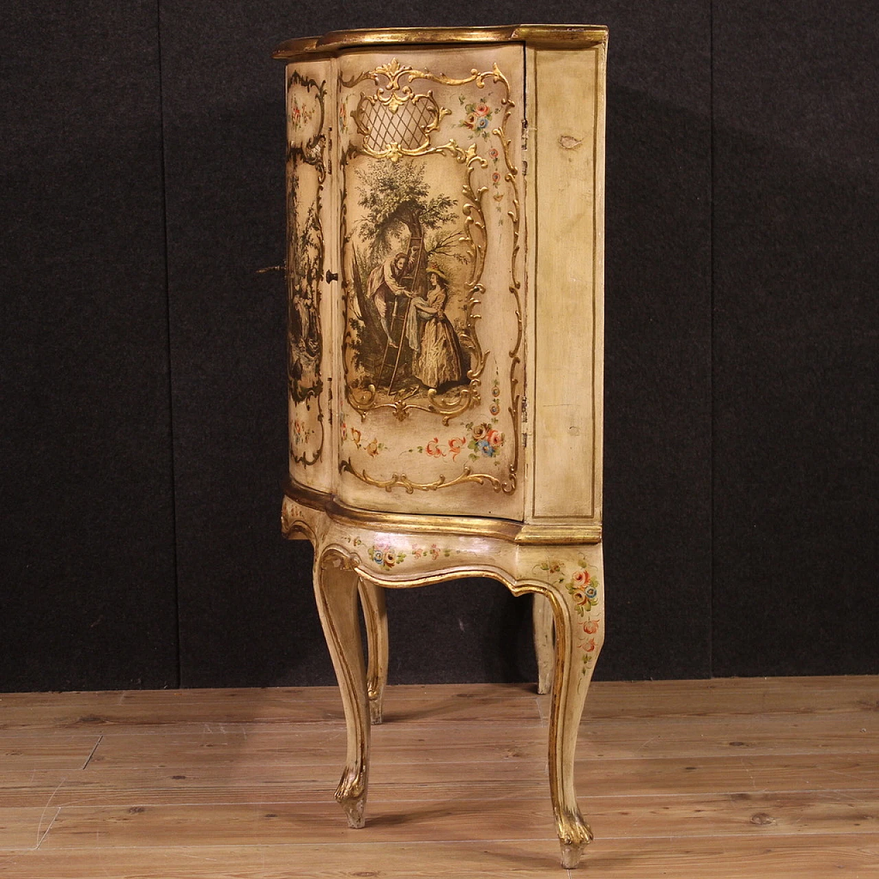 Venetian wooden sideboard in Rococo style, 1960s 10