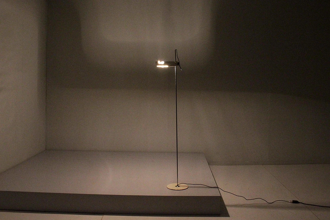 319 Spider white metal floor lamp by Joe Colombo for Oluce, 1965 14