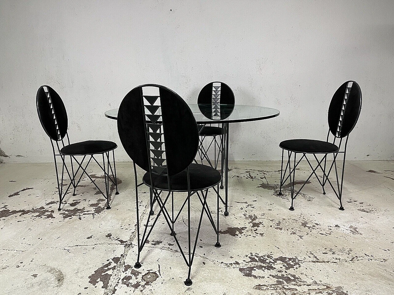 4 Midway chairs and table by F. L. Wright for Cassina, 1980s 3