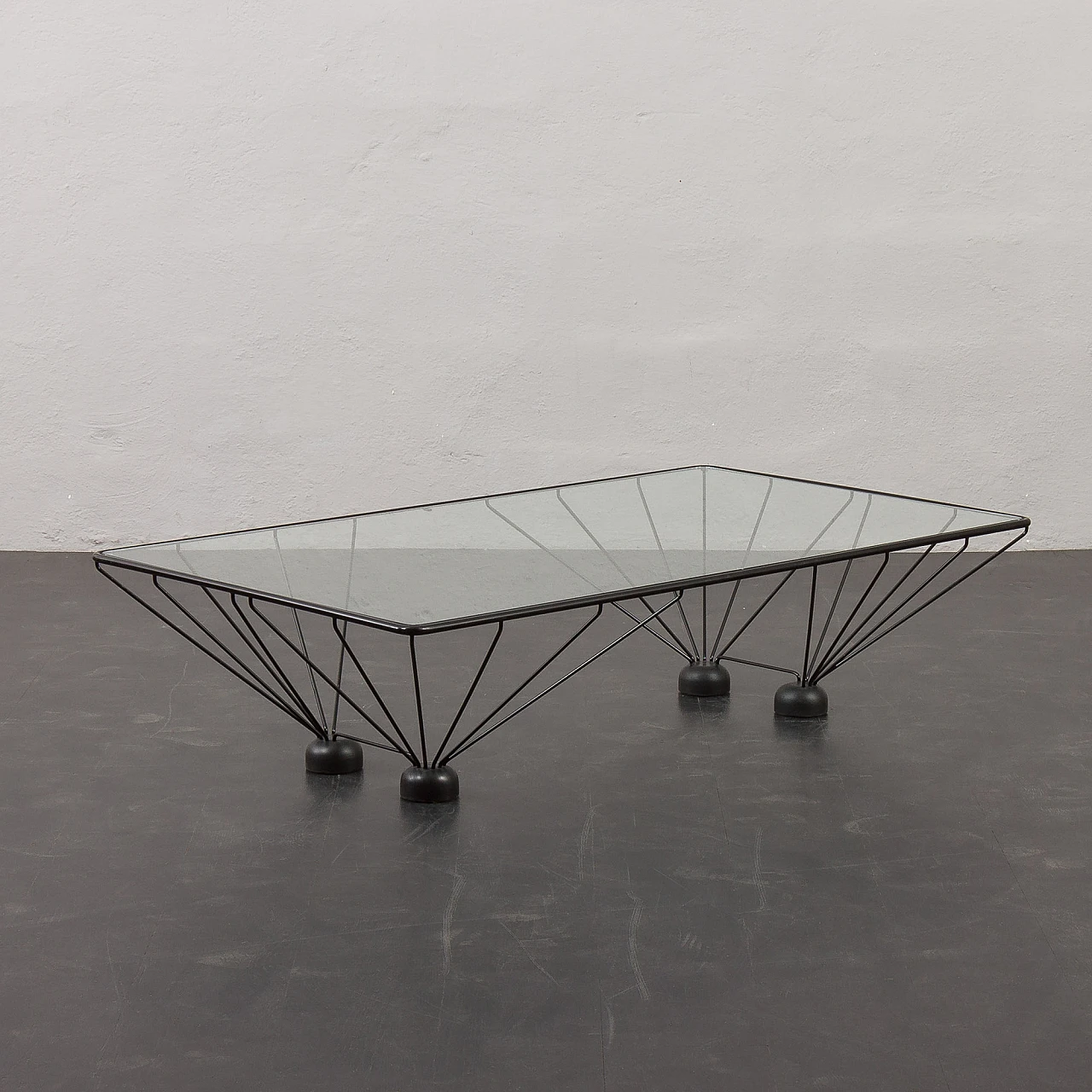 Black steel and glass coffee table in the style of Paolo Piva, 1970s 1