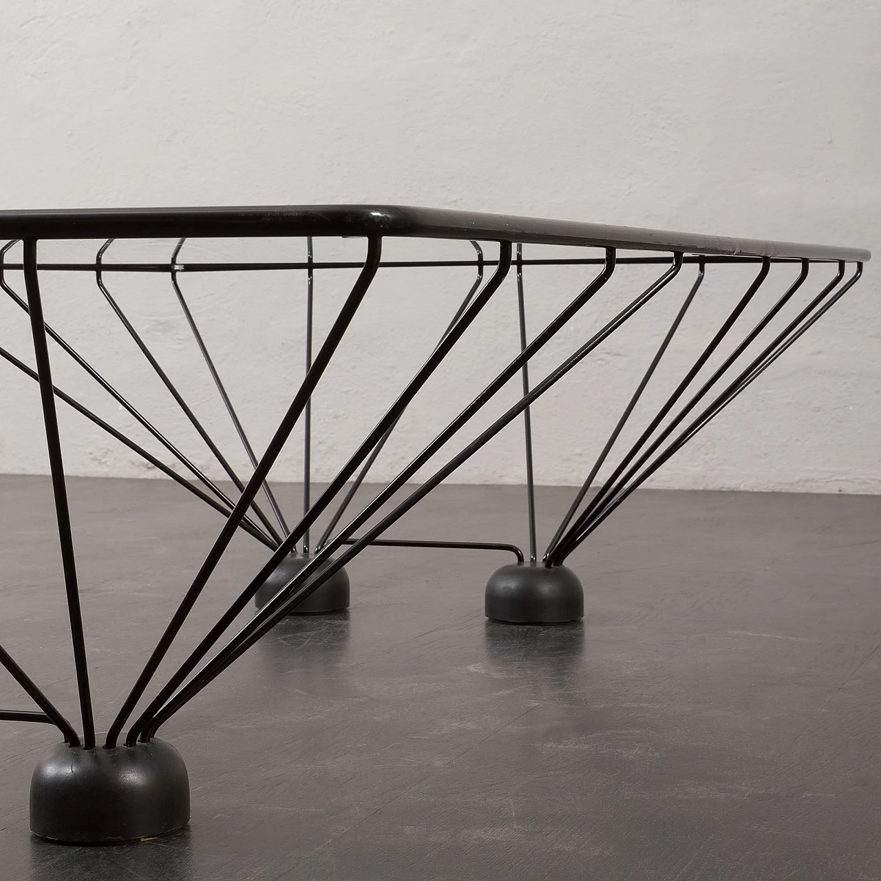 Black steel and glass coffee table in the style of Paolo Piva, 1970s 9