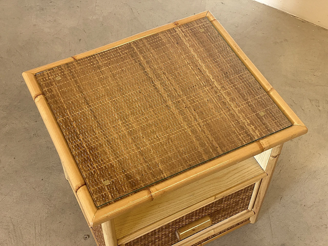 Pair of bedside tables in wicker and bamboo, 1980s 8