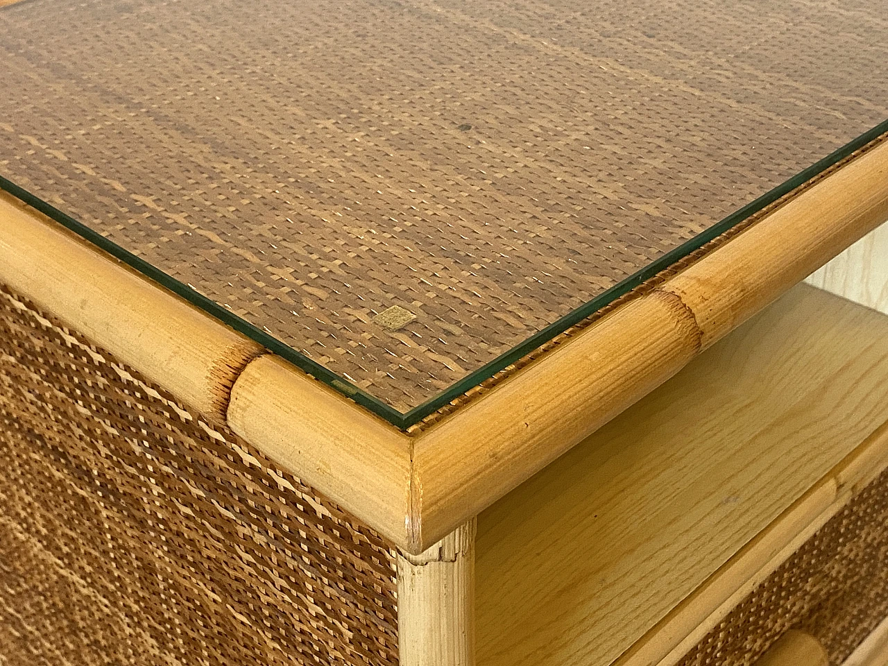 Pair of bedside tables in wicker and bamboo, 1980s 9