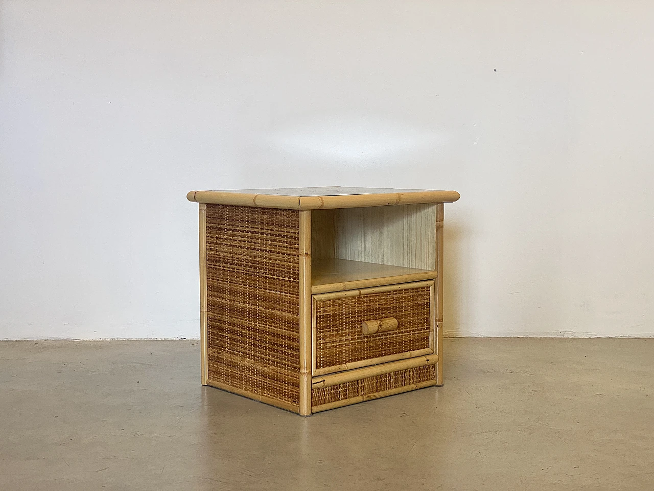 Pair of bedside tables in wicker and bamboo, 1980s 11