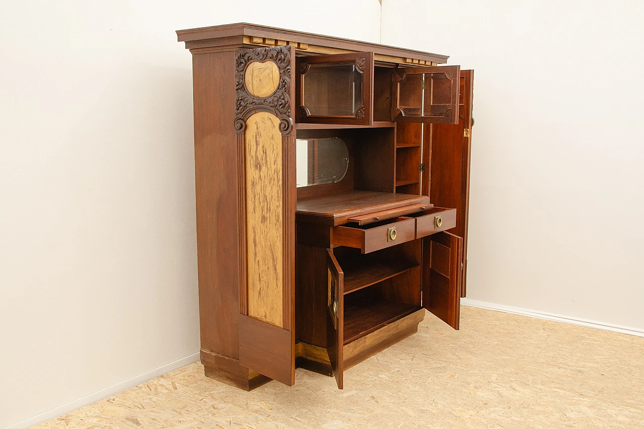 Credenza Art Nouveau austro-ungherese in rovere e ottone, anni '10 19