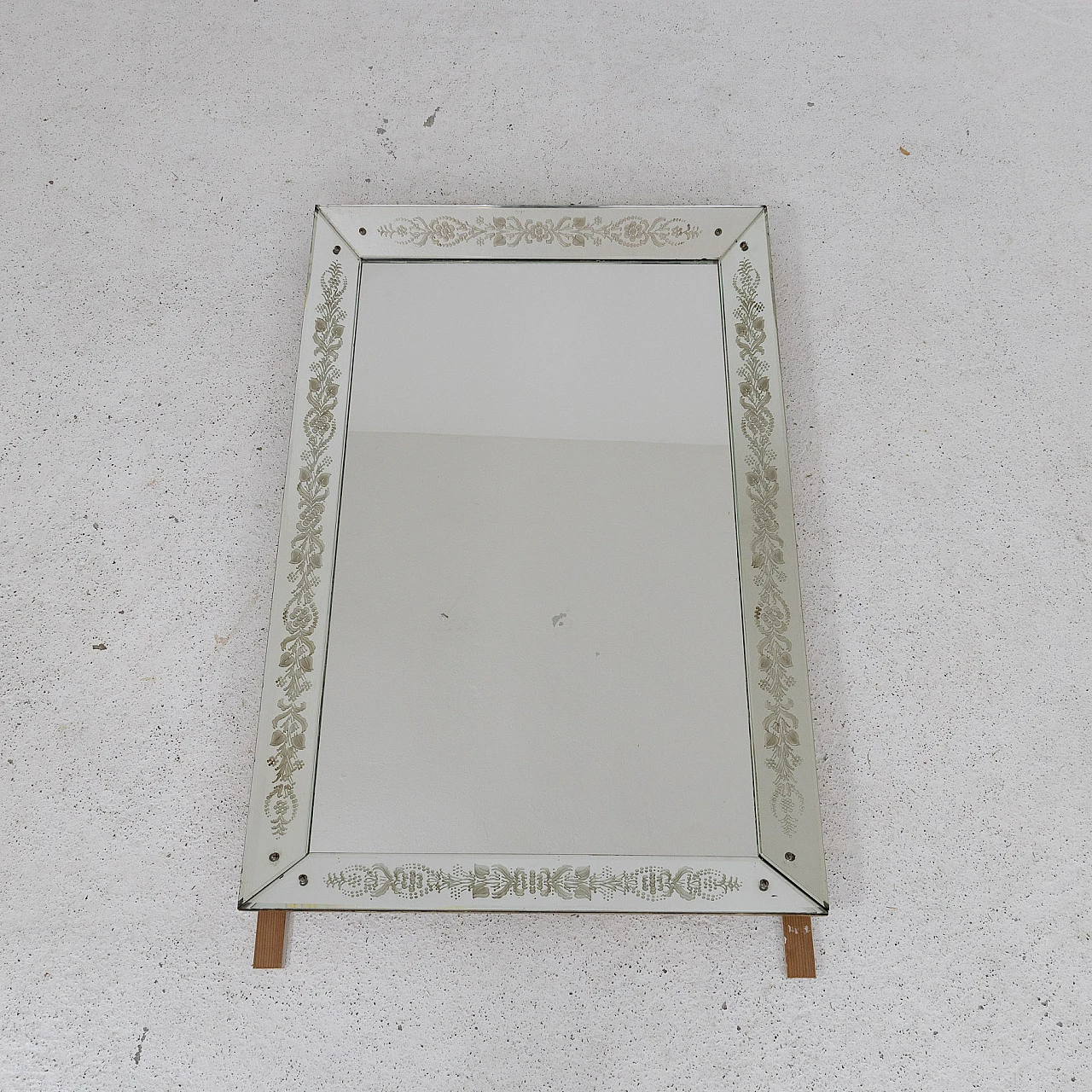 Venetian worked and engraved glass mirror, 1940s 7