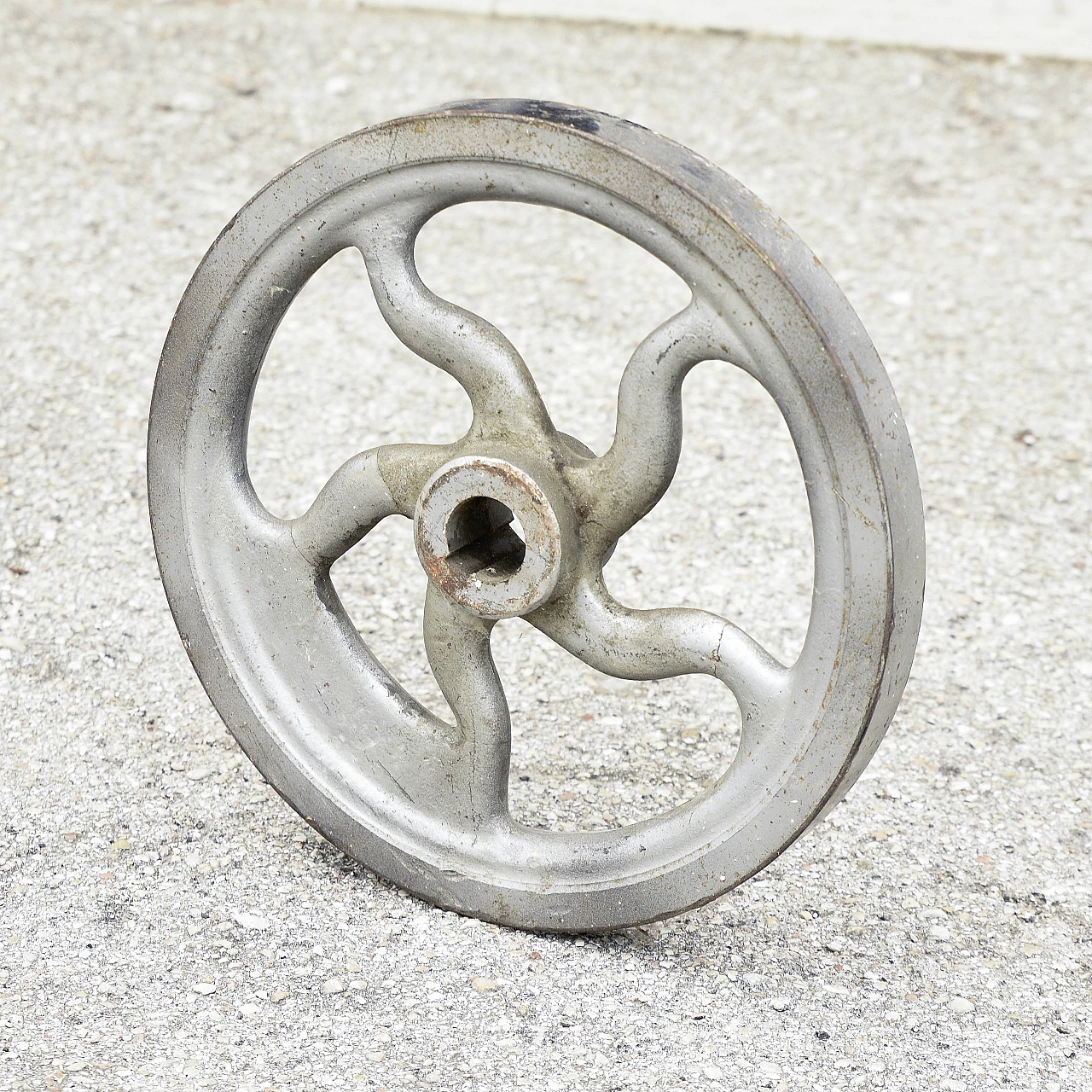 Metal mechanism wheel, early 20th century 1