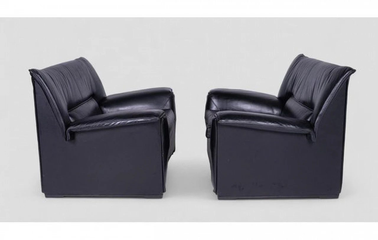 Pair of Lauriana armchairs by A. & T. Scarpa for B&B Italia, 1970s 4