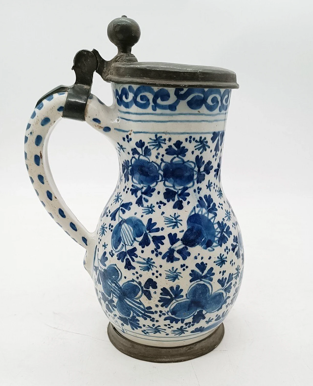 Blue and white Delft ceramic beer mug, 1733 1