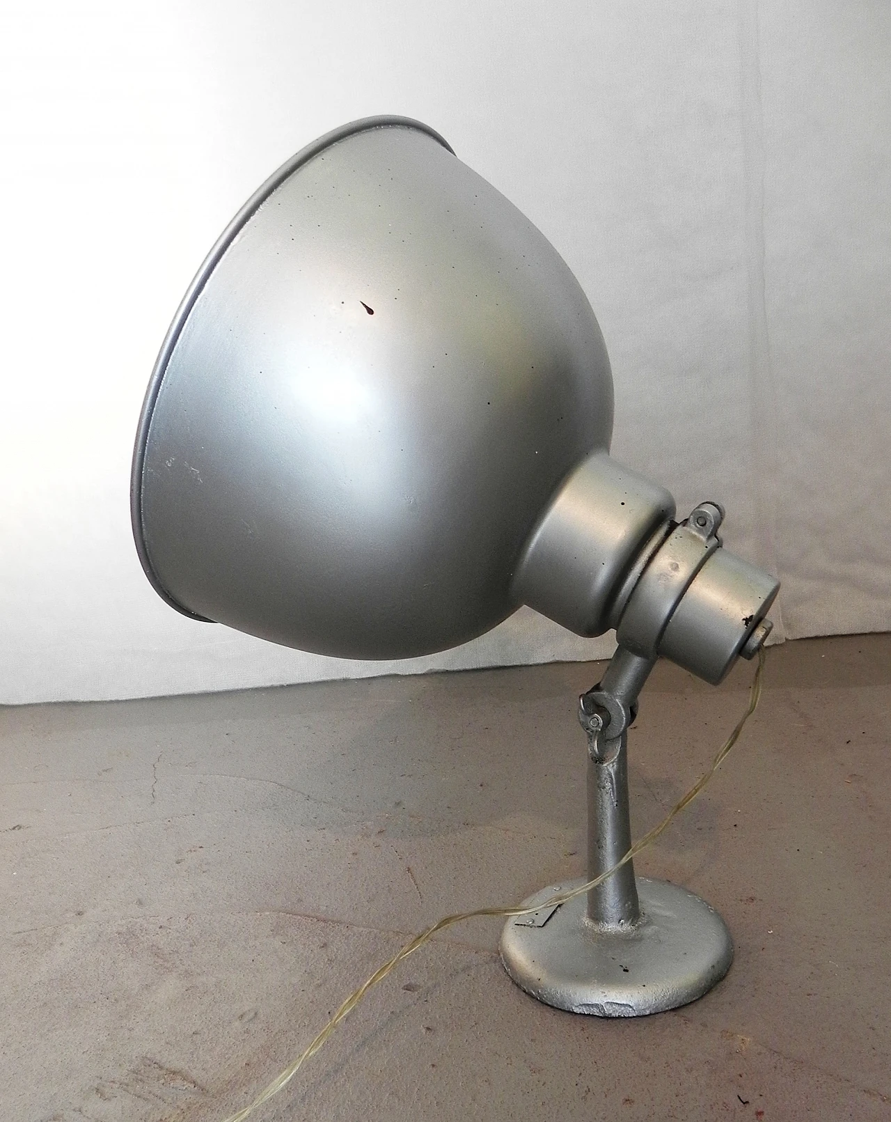 Industrial aluminium and cast iron spotlight, 1950s 1