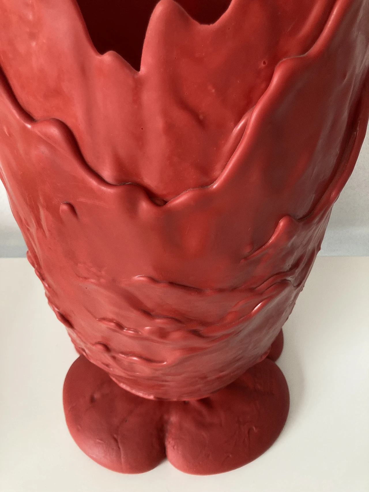 Amazonia XXL resin vase by Gaetano Pesce for Fish Design, 2004 2