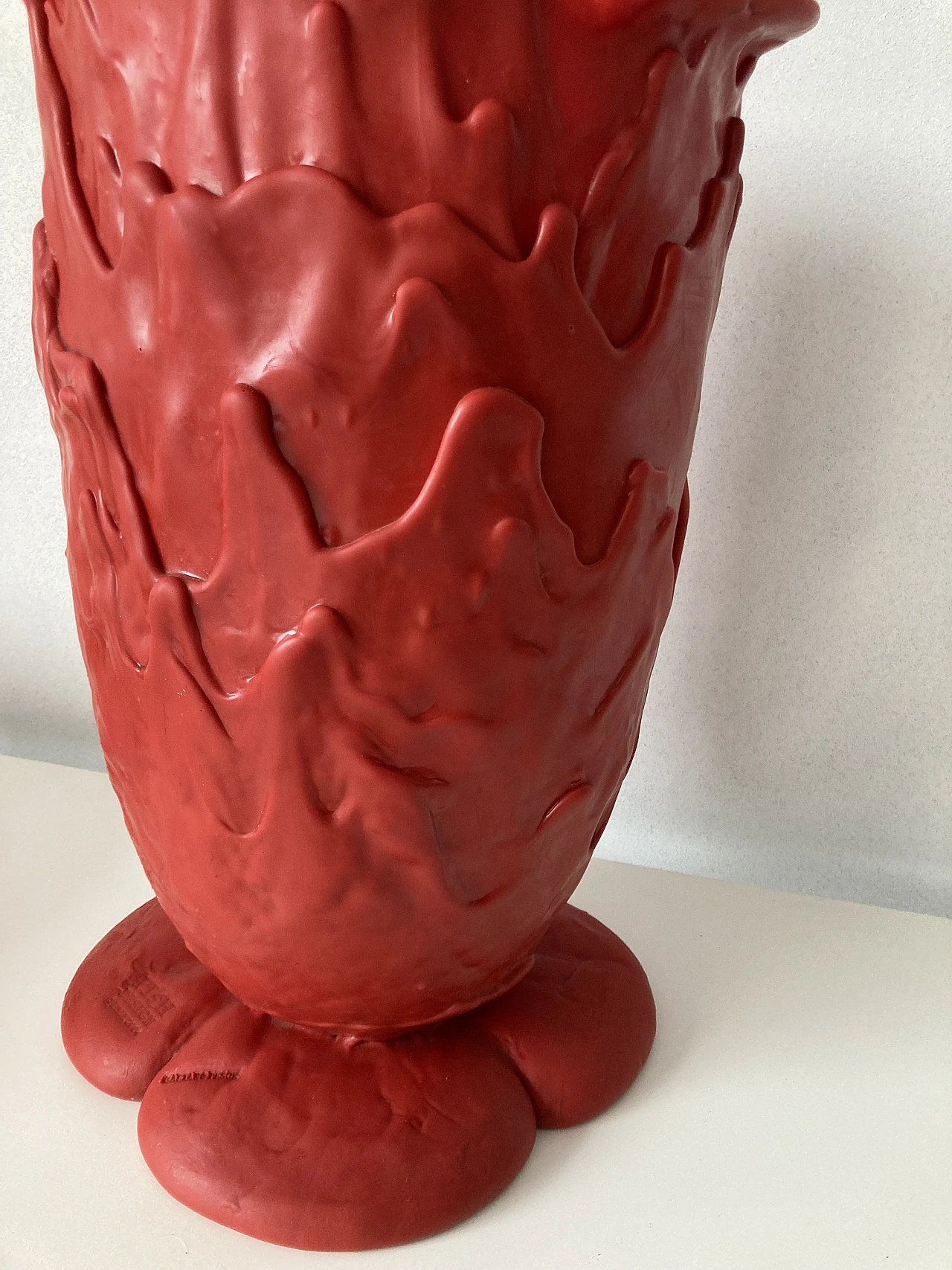 Amazonia XXL resin vase by Gaetano Pesce for Fish Design, 2004 8