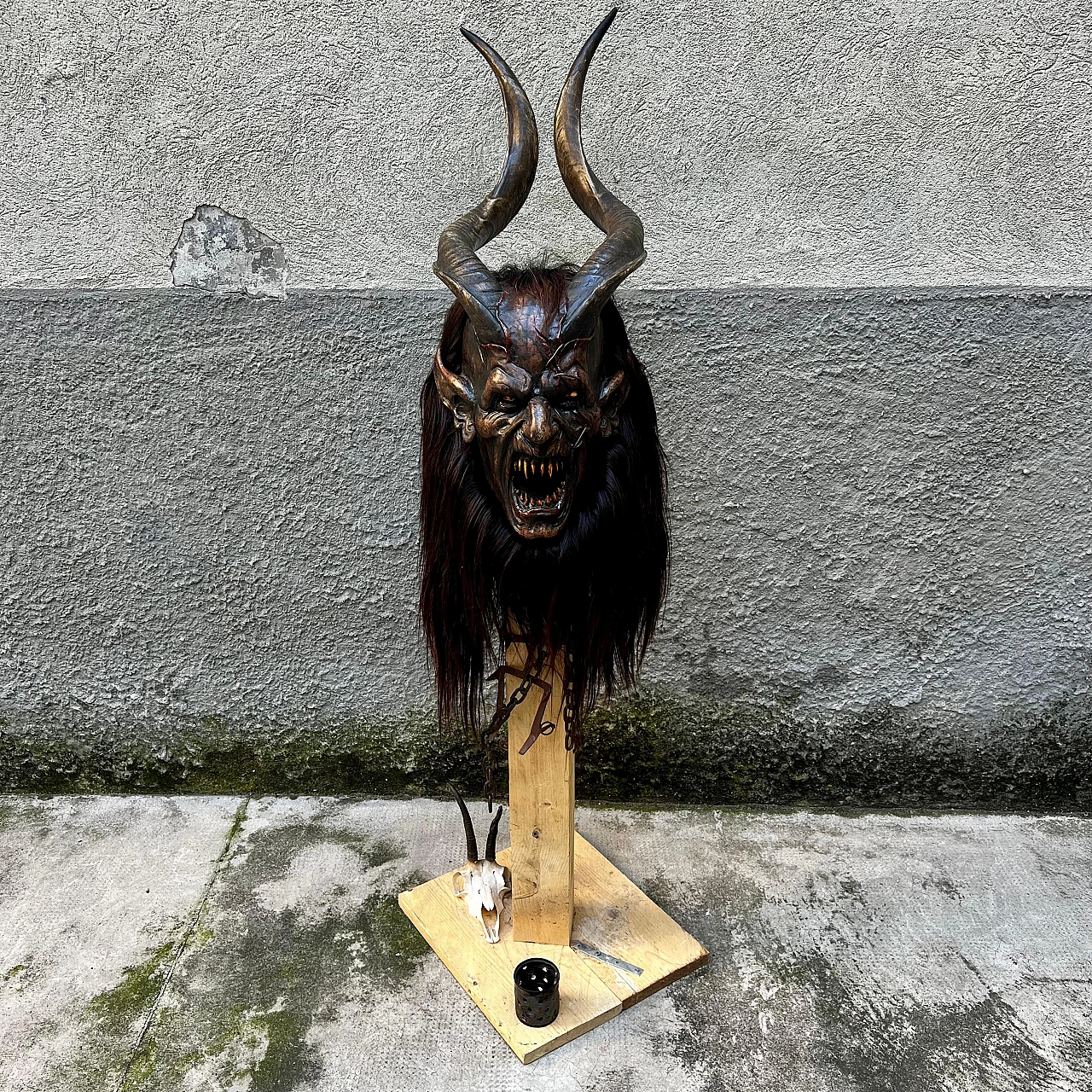 Maschera da Krampus in cirmolo e pelo caprino di Luca Pojer, 2019 2