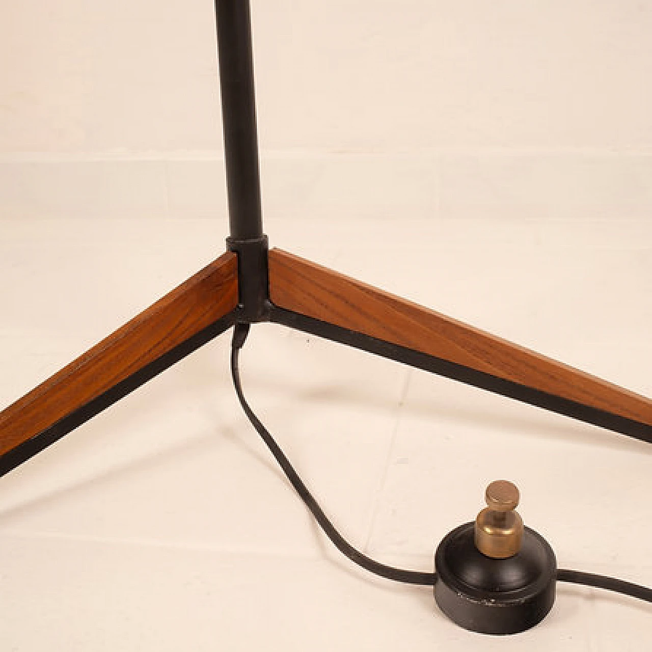 Wood, metal and glass floor lamp by Stilnovo, 1950s 14