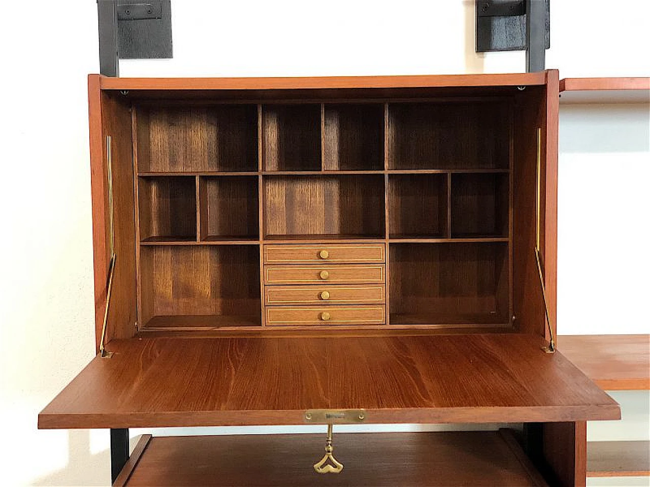 Teak and metal floor-to-ceiling modular bookcase, 1960s 4