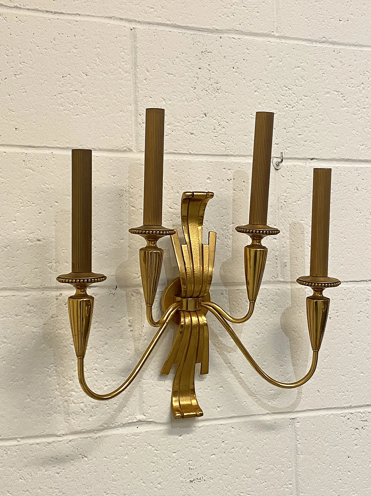 Pair of brass wall sconces by Gaetano Sciolari, 1970s 8