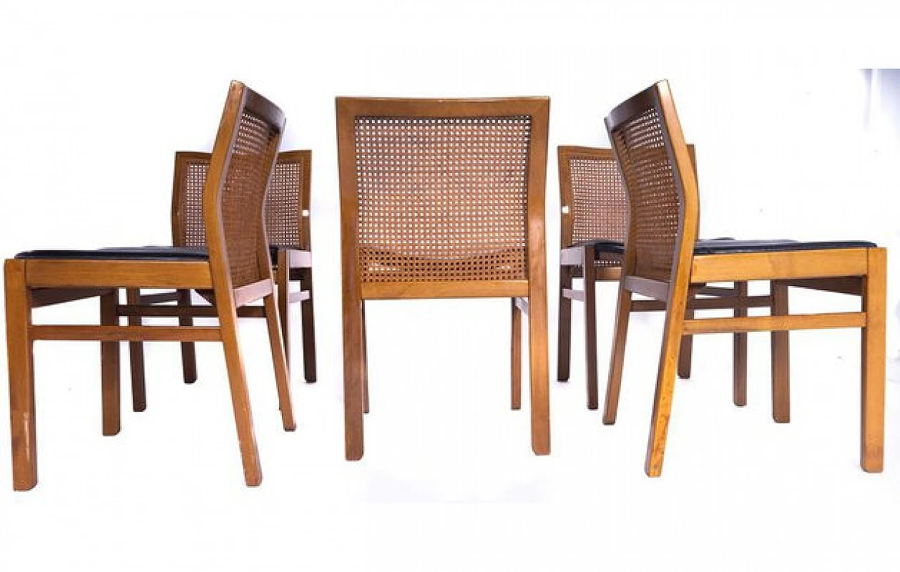 5 Chairs in walnut, leather seat and straw from Molteni&C, 1970s 5