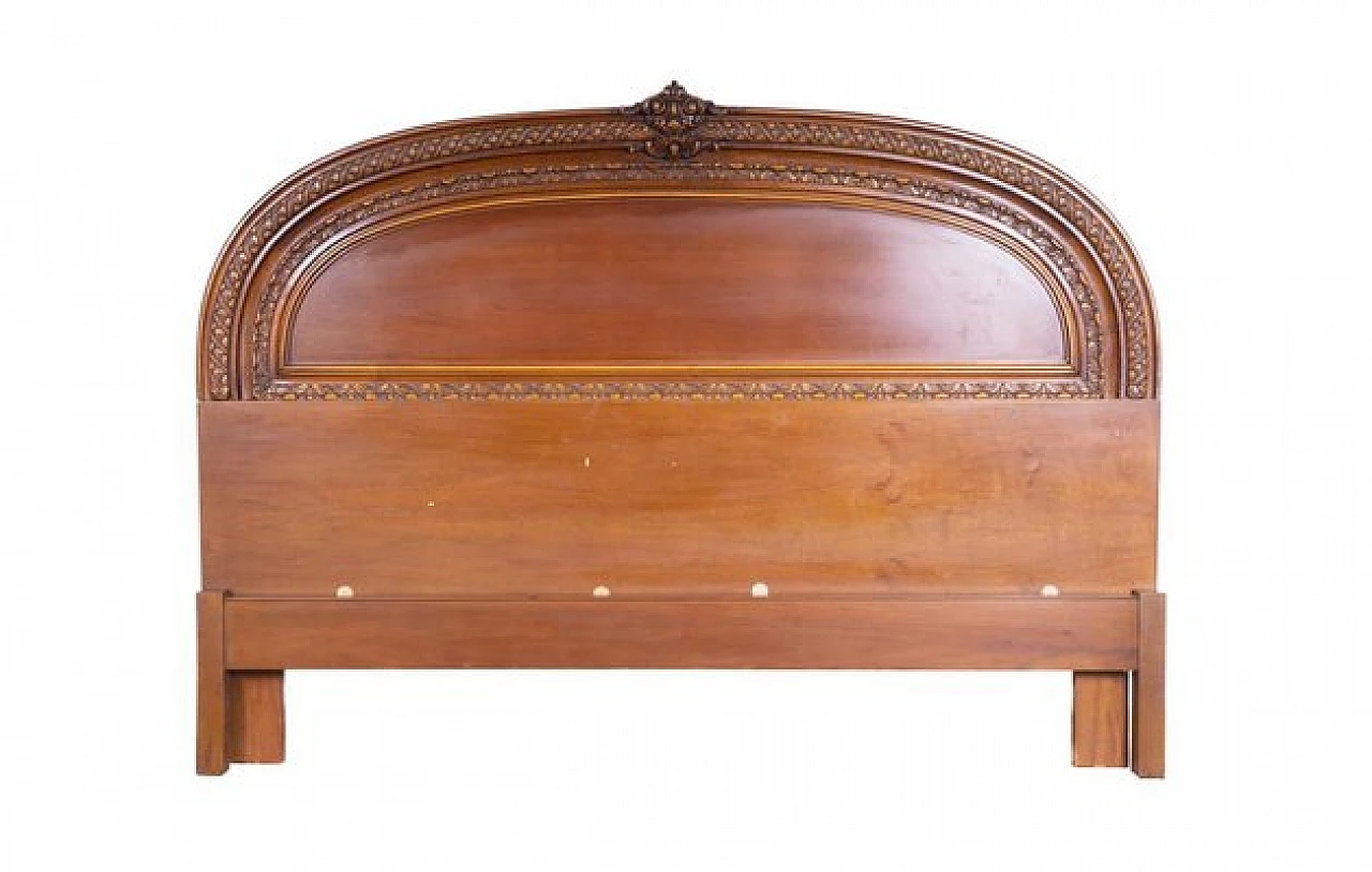 Carved headboard in walnut by Roncoroni, 1970s 1