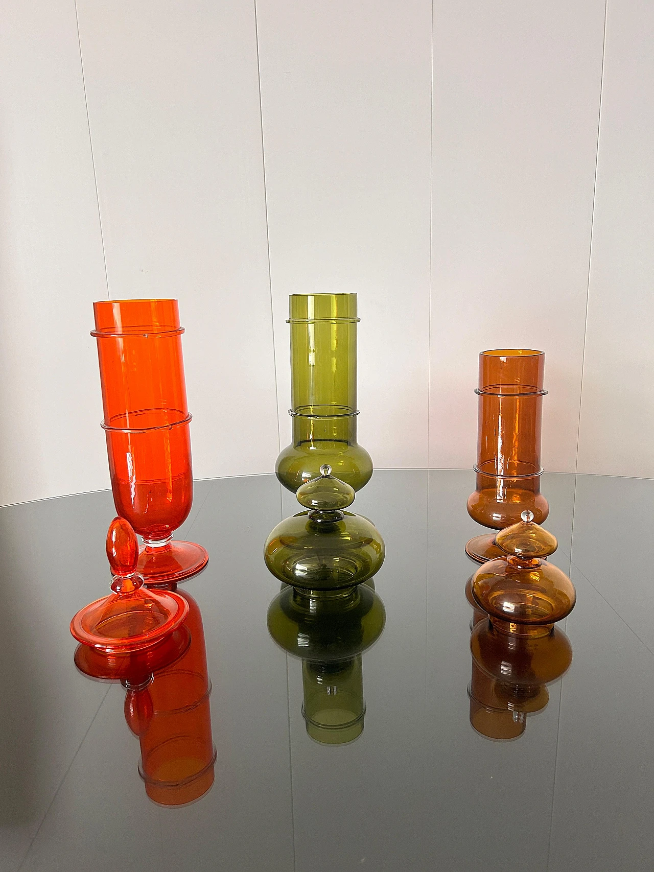 3 Lidded coloured Murano glass vases, 1960s 15