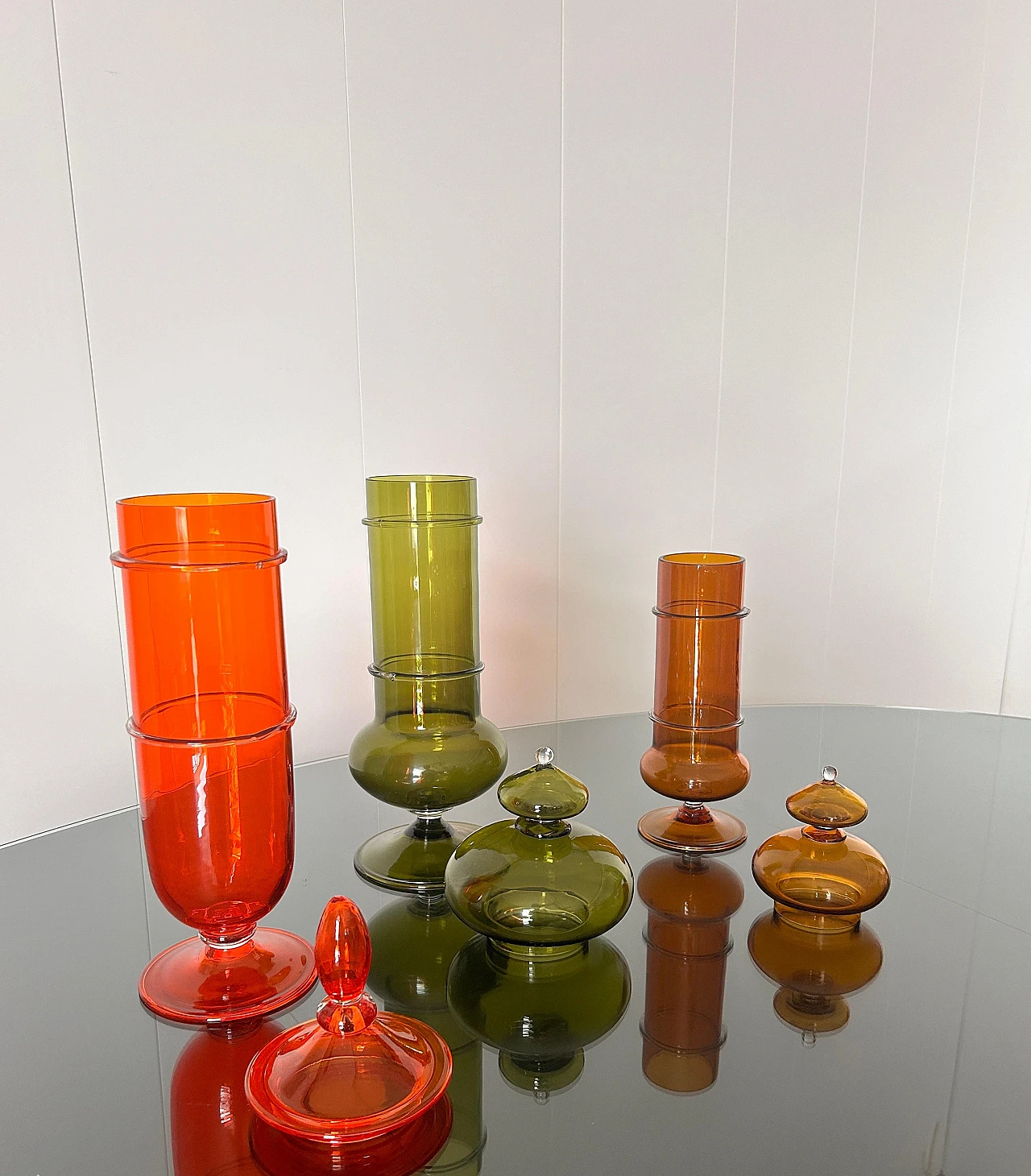 3 Lidded coloured Murano glass vases, 1960s 17