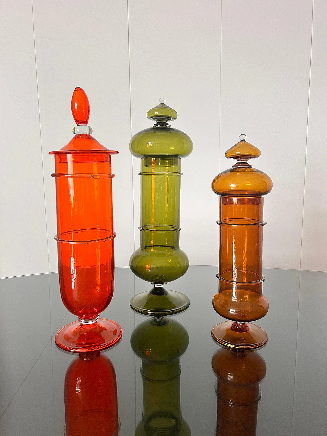 3 Lidded coloured Murano glass vases, 1960s 18