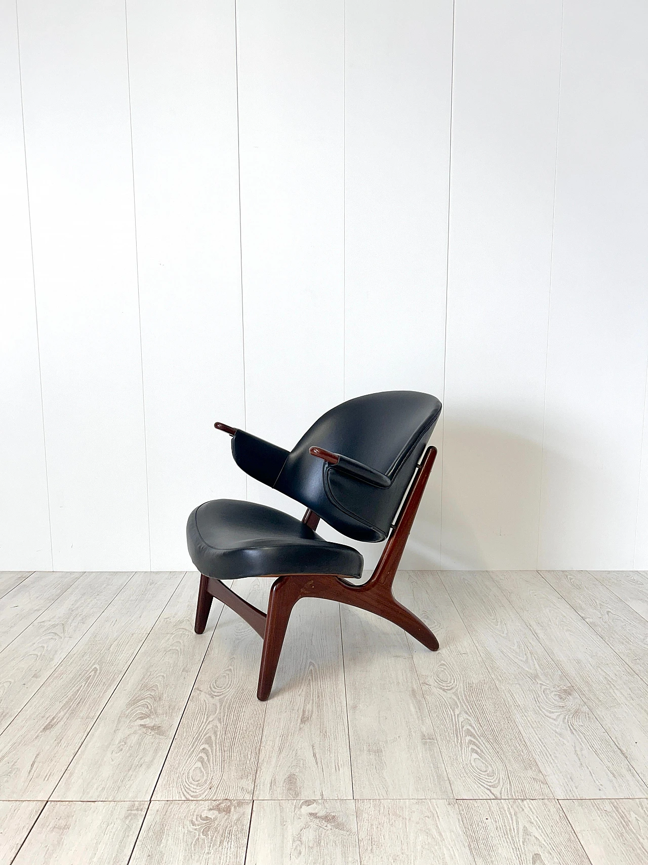 Leather armchair by Arne Hovmand - Olsen, 1960s 2