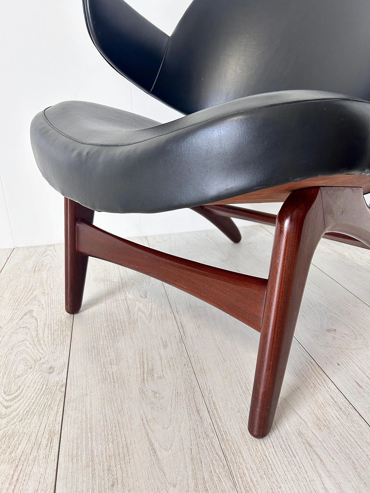 Leather armchair by Arne Hovmand - Olsen, 1960s 11