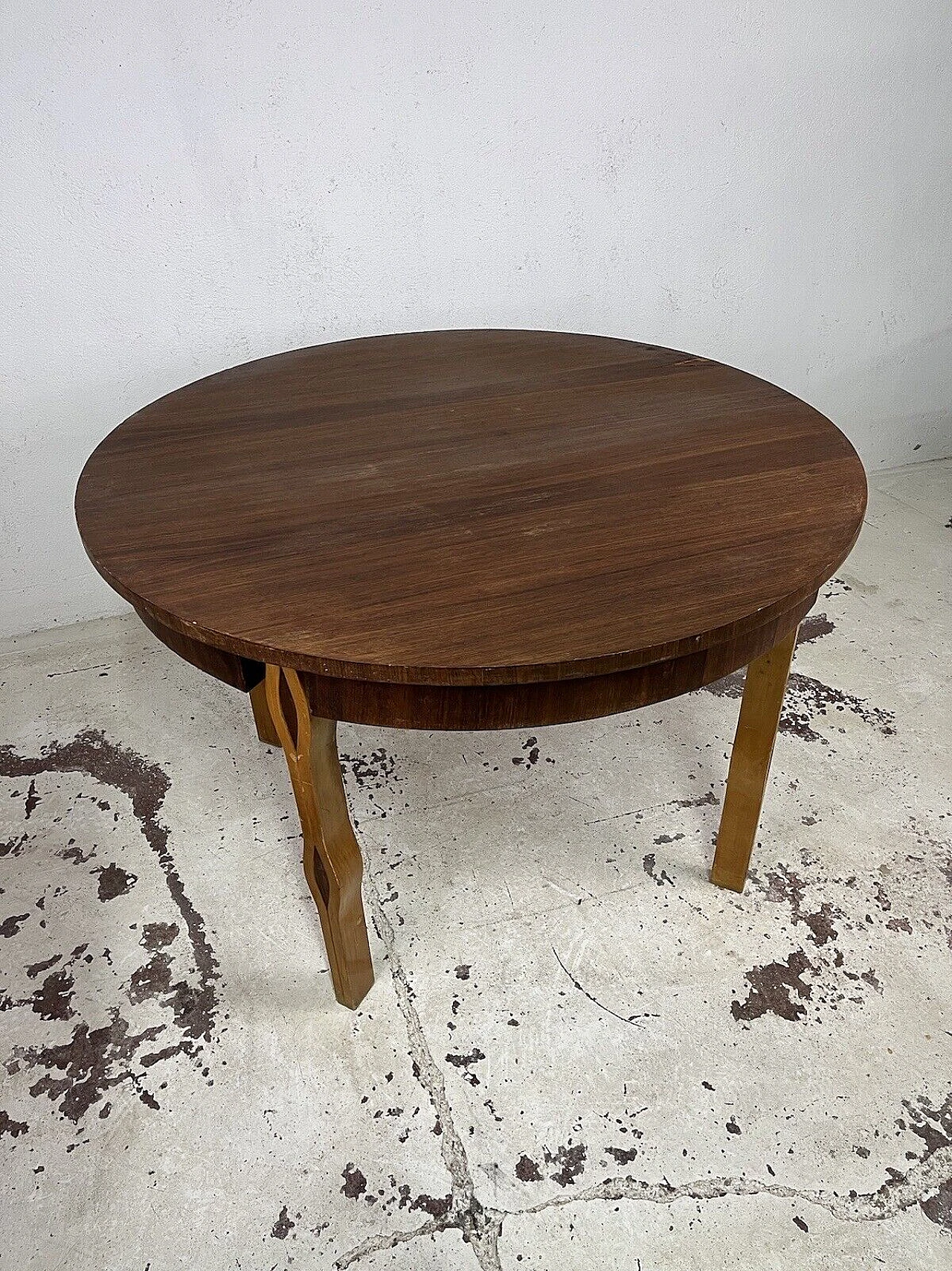 Round wood table attributed to Ico Parisi, 1950s 4