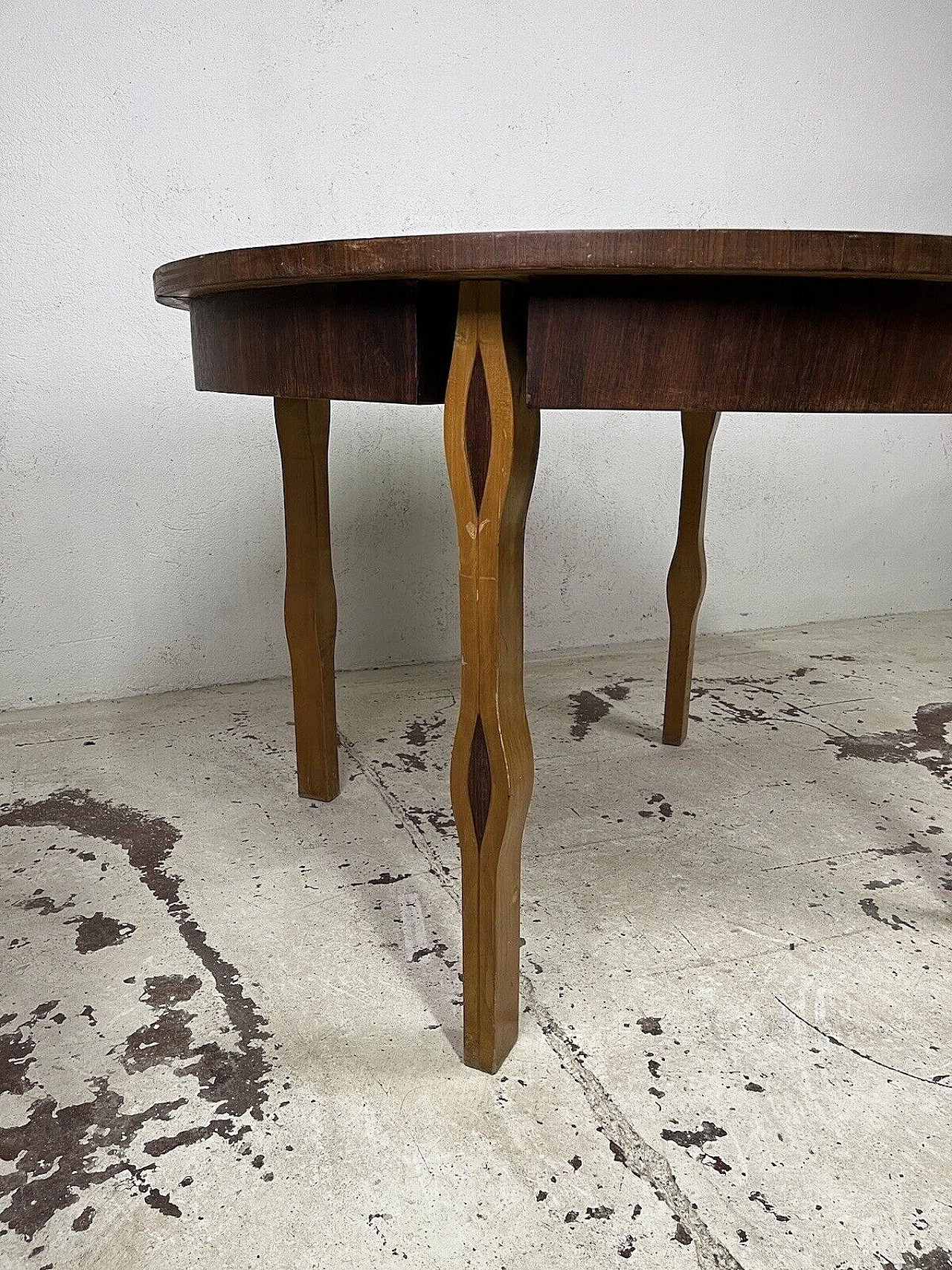 Round wood table attributed to Ico Parisi, 1950s 5