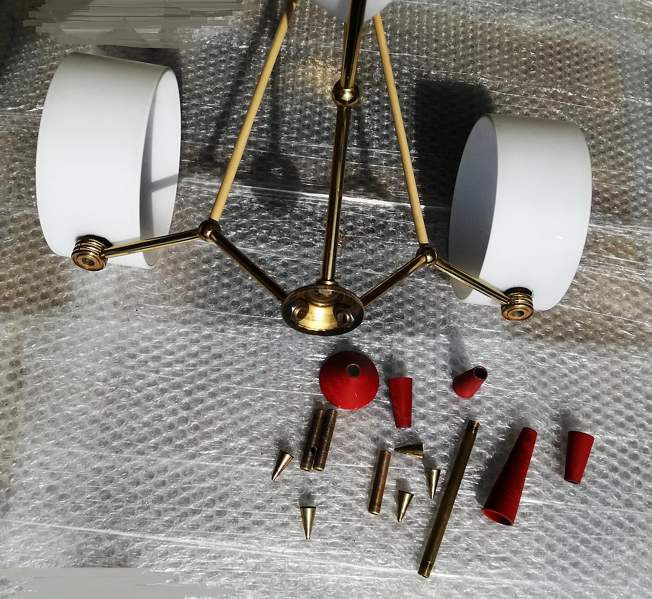 Lampadario Space Age in ottone, plastica rossa e vetro, anni '70 18